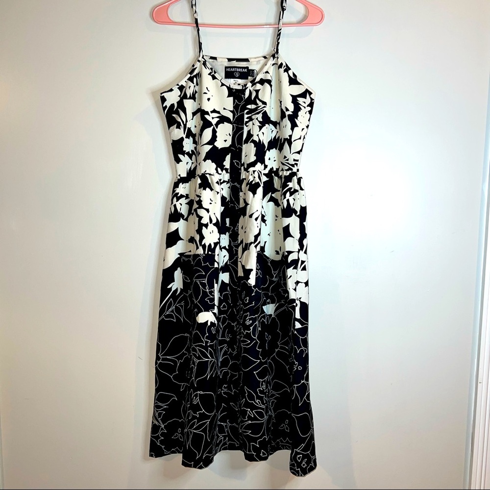 NWOT Heartbreak Dress Size 6